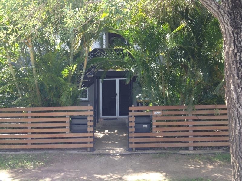 8/246 William Street, Allenstown QLD 4700